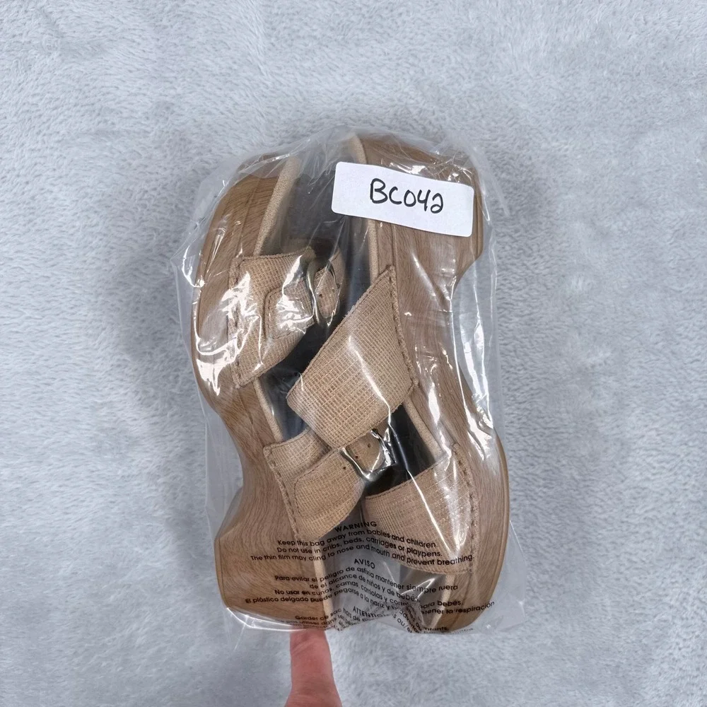 Dansko Sophie Wedge Sandals Womens 40 Tan Leather Double Strap Buckle Slides